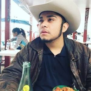 Meet your Posher, Emilio